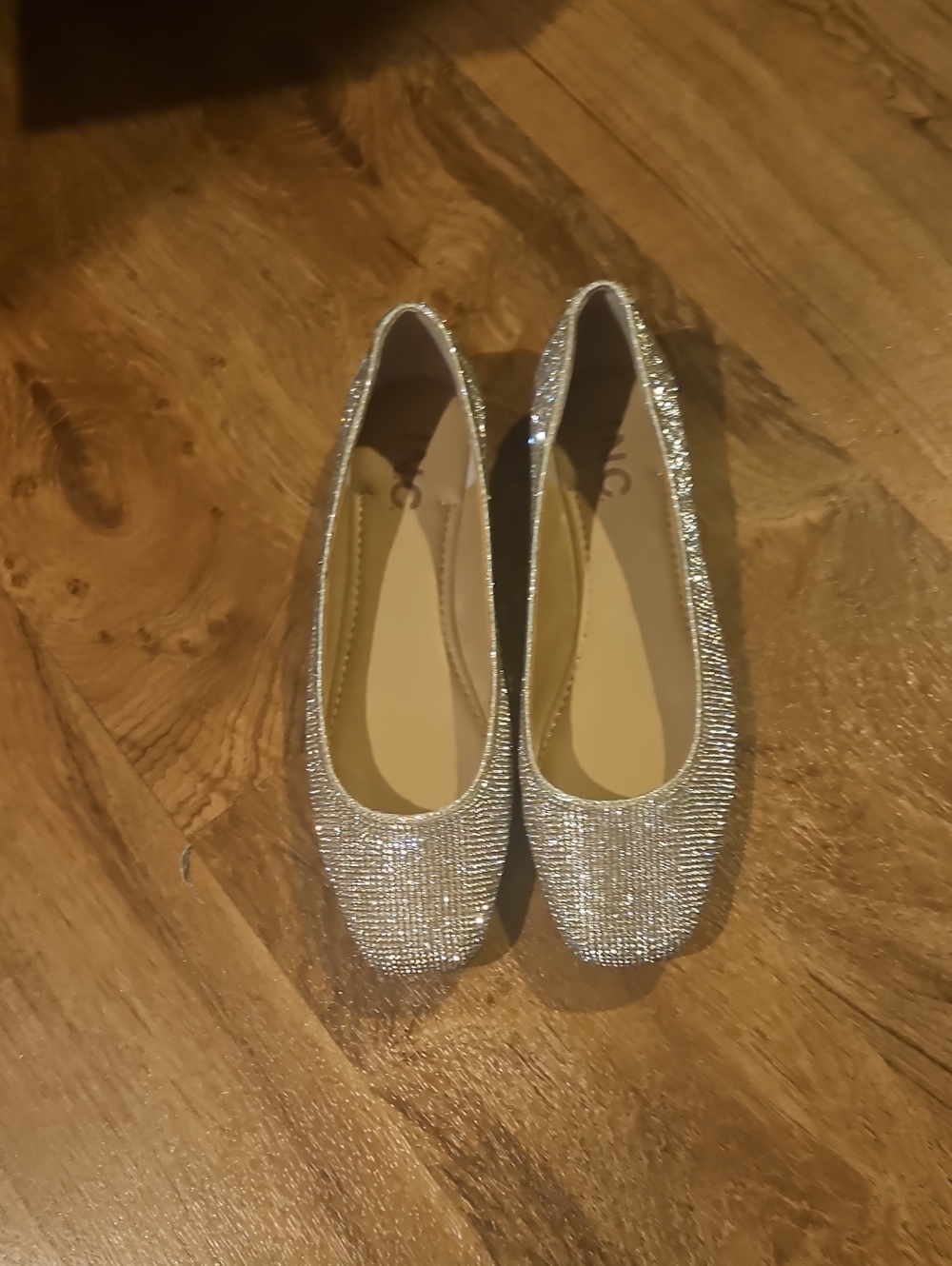NWOT INC. International Concepts Juney 2 Flats Size 6M